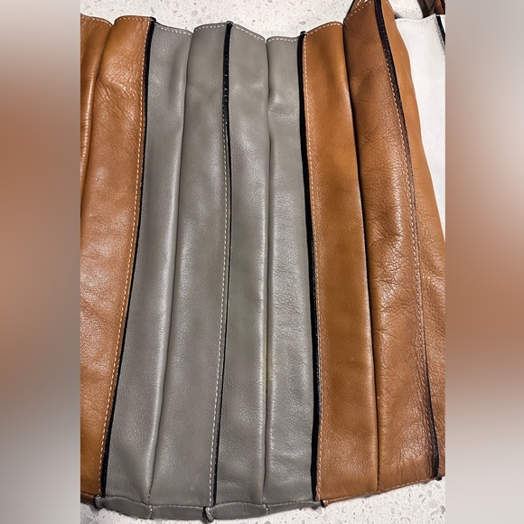 Vintage large LUPO Barcelona Abanico Pleated Hobo Shoulder Bag Made in Spain - Picture 4 of 11